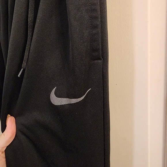 NIKE dri fit training pants size Lg - Picture 2 of 4